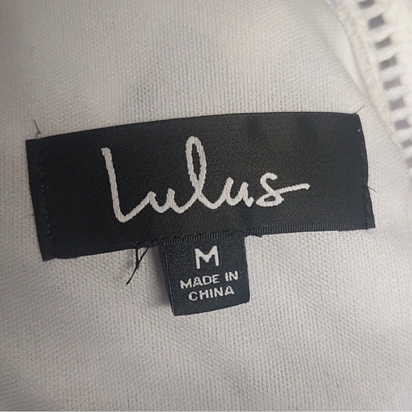 Lulu's Blue and White Floral Dress - Picture 4 of 4